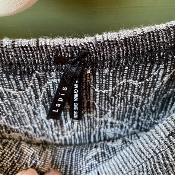 Lapis Black and White Boho Dress - Picture 3 of 3